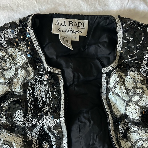 A.J. Bari Black and White Floral Sequin Blazer - Picture 2 of 3